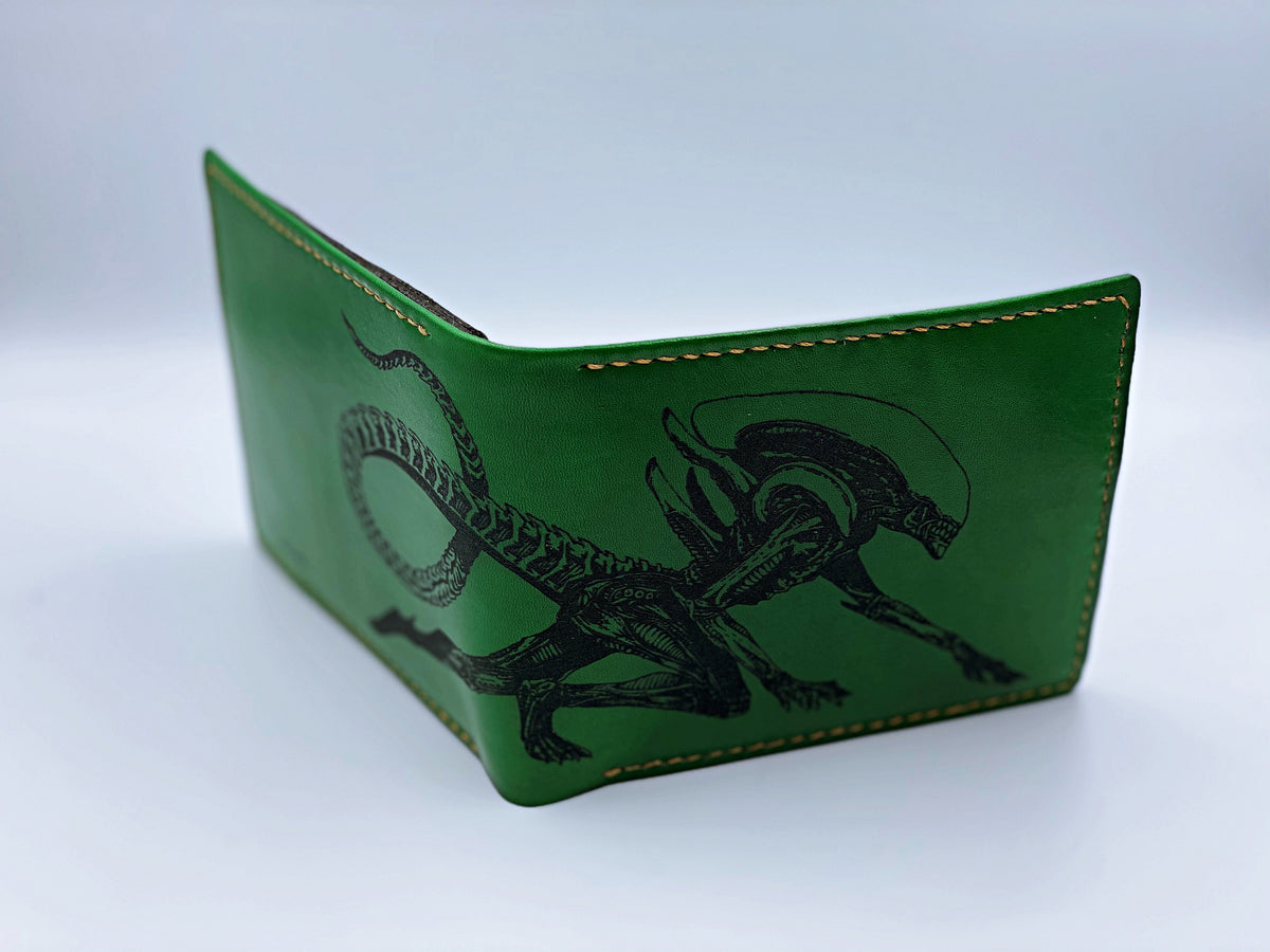 Mayan Corner - Aliens xenomorph monster leather handmade men's wallet, custom gifts for him, father's day gifts, anniversary gift for men